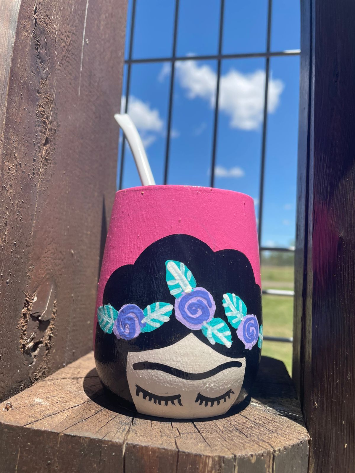 Mate Frida base rosa pintado a mano